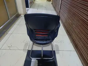 Visitor's Office Chair