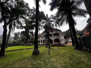 8bdrm House in Bugolobi, Central Division for sale