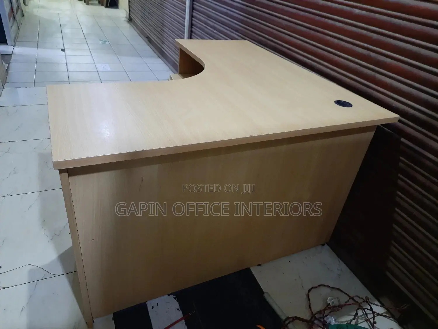 L-Shaped Office Table, Size 120cm