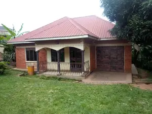 3bdrm Bungalow in Kajansi, Katabi for sale