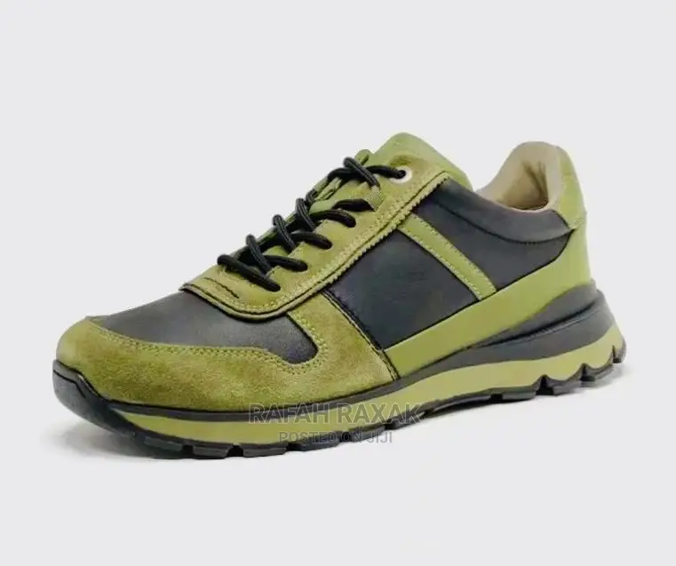 Original Clarks Green Sneaker