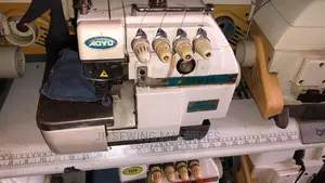 Overlock Industrial Sewing Machine
