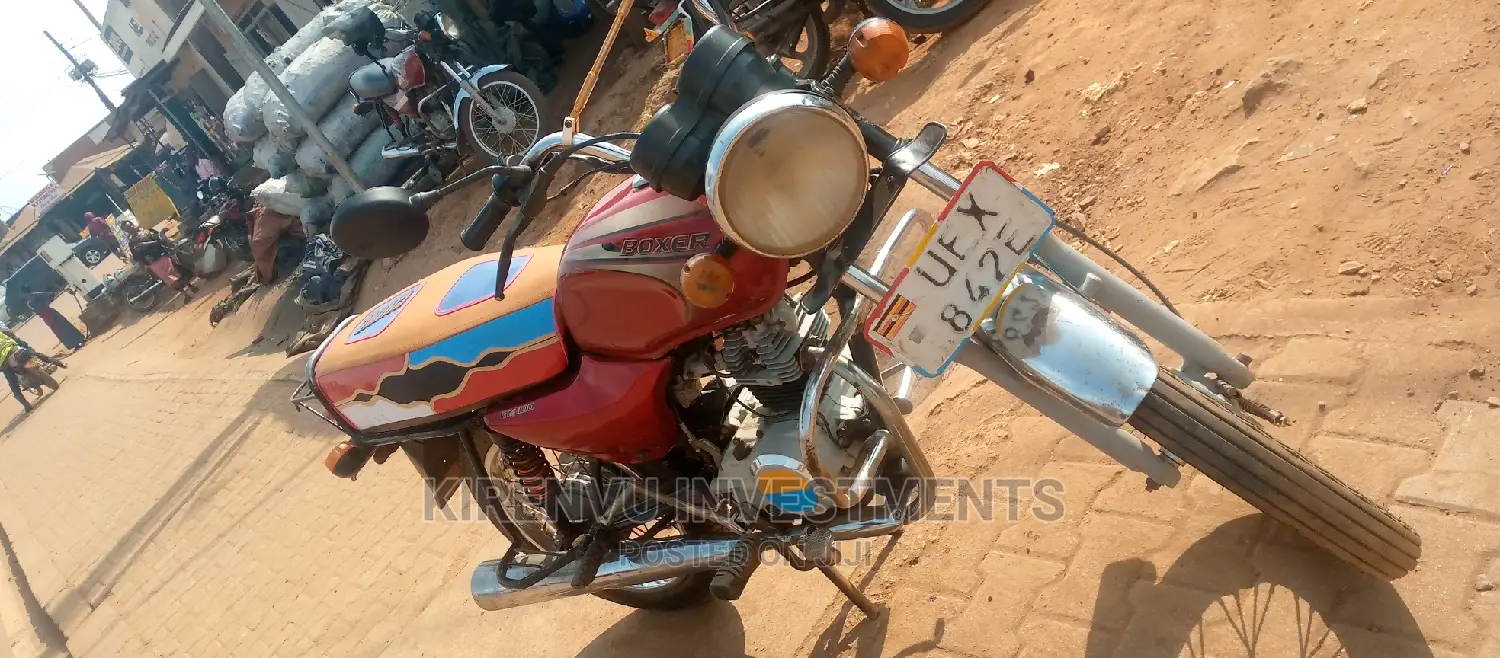 Bajaj Boxer 100 2018 Red