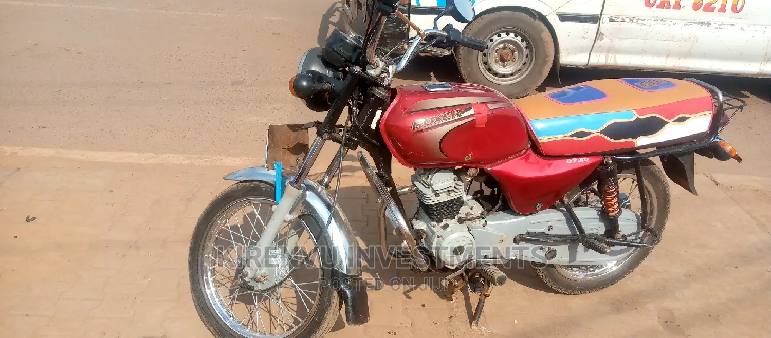 Bajaj Boxer 100 2018 Red
