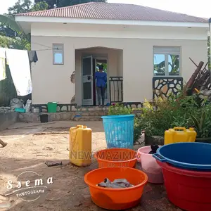 1bdrm House in Buloba Near Forest, Central Division for sale