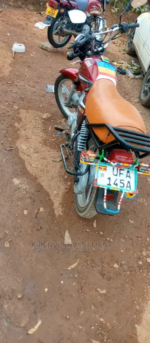 TVS HLX 125 2018 Red