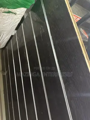 Black Gloss Display Board (4x8ft)