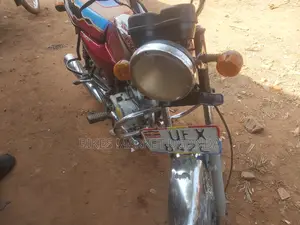 Bajaj Boxer 100 2018 Red