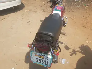 Bajaj Boxer 2018 Red