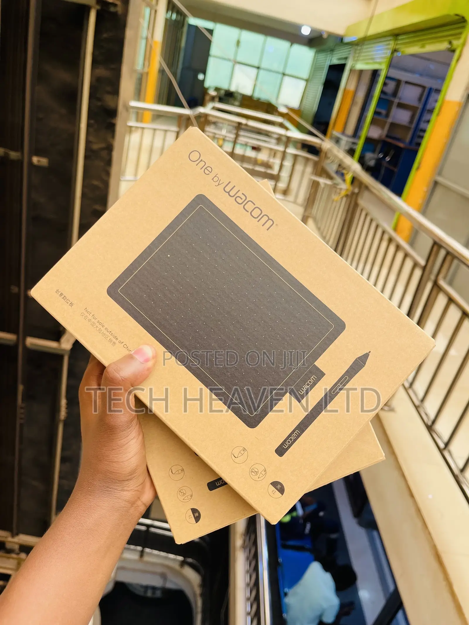One by Wacom Graphics Drawing Tablet