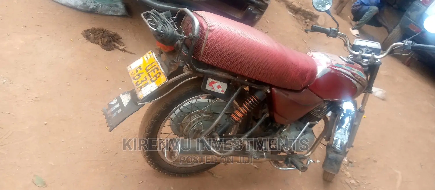 Bajaj Boxer 100 2015 Red