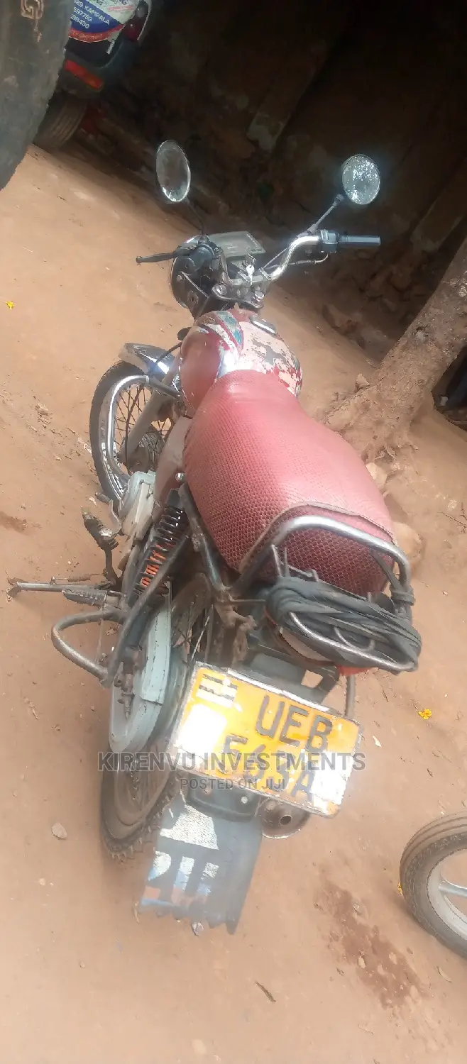 Bajaj Boxer 100 2015 Red