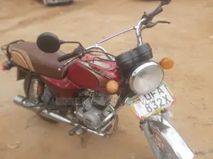 Bajaj Boxer 100 2019 Red