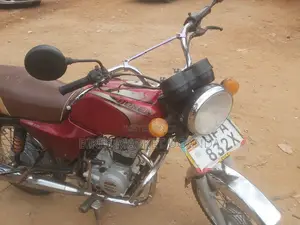 Bajaj Boxer 100 2019 Red