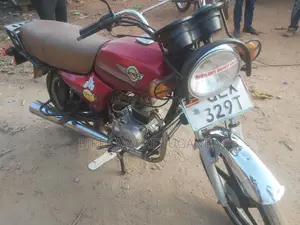 Bajaj Boxer 2018 Red