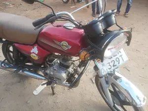 Bajaj Boxer 2018 Red
