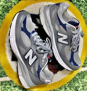 Original Men’S New Balance Sneakers