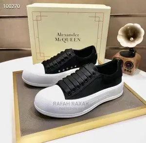 New Original Classy Alexander McQueen Black White