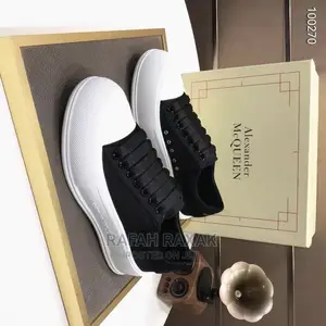 New Original Classy Alexander McQueen Black White
