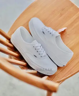 Original Unisex White Vans Off the Wall