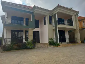 Furnished 6bdrm Duplex in Kira All Tarmack, Central Division for sale