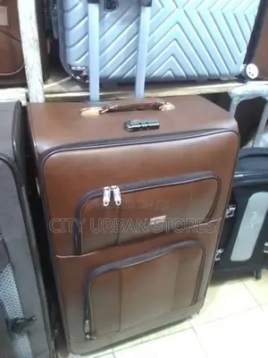 Yoayae Leather Suitcase