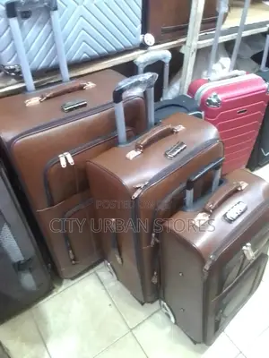 Yoayae Leather Suitcase