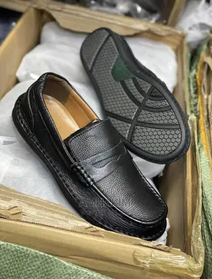 New Leather Clarks Moccasins in Stock