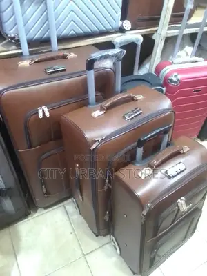 Yuoyae Leather Suitcase
