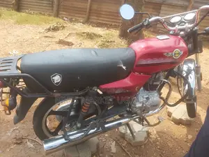 Bajaj Boxer 2022 Red