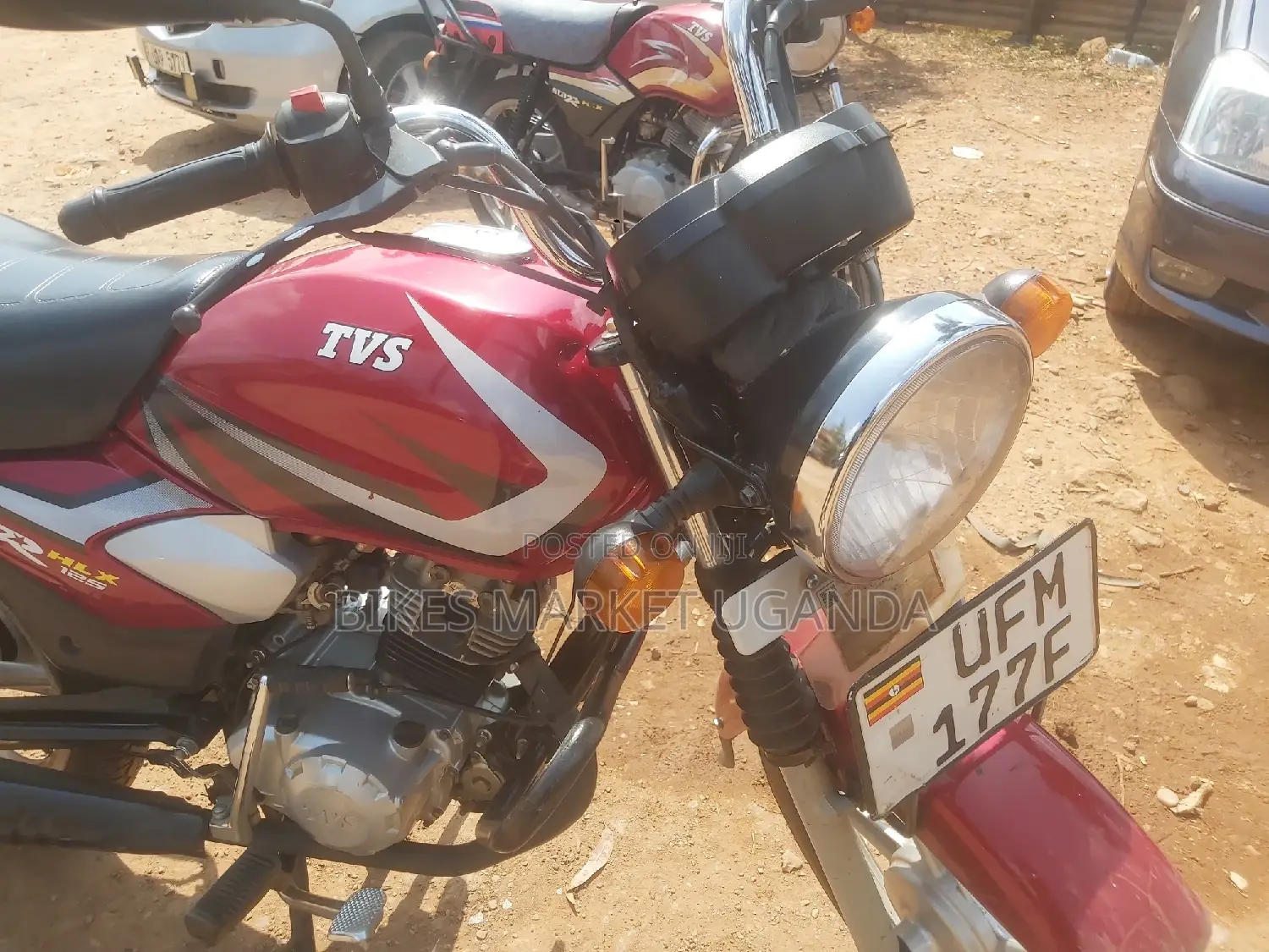 TVS HLX 125 2022 Red