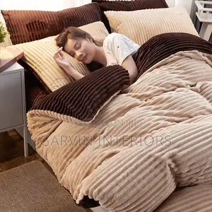 Volvet Bedcover