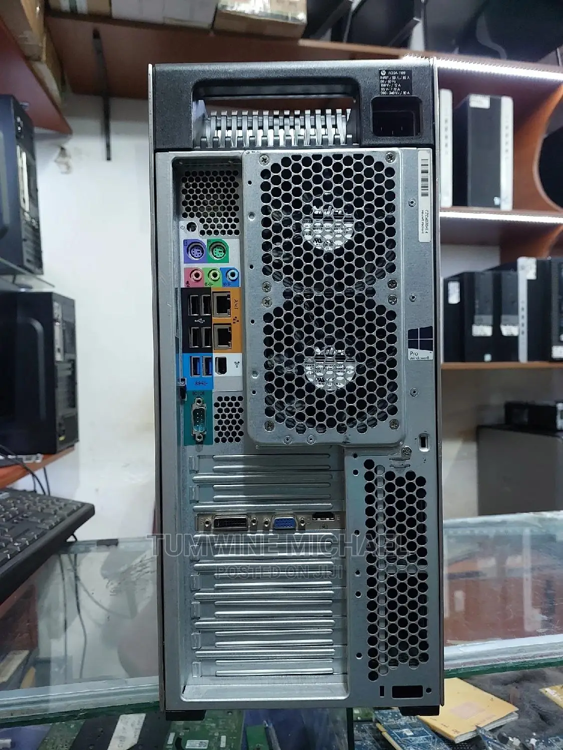 Desktop Computer HP Z820 64GB Intel Xeon HDD 4T