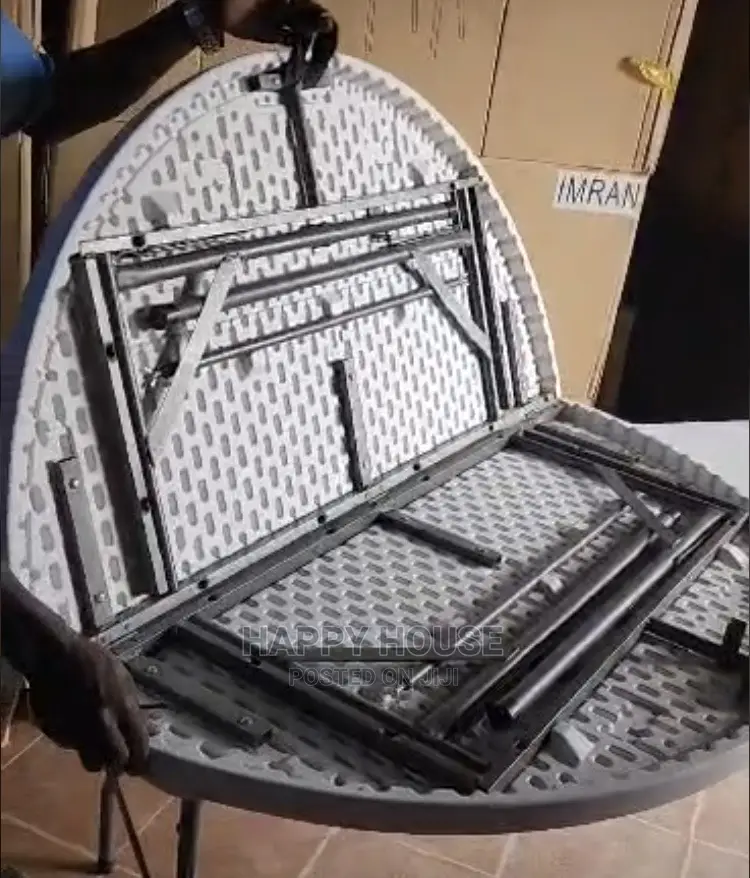 Foldable Plastic Table
