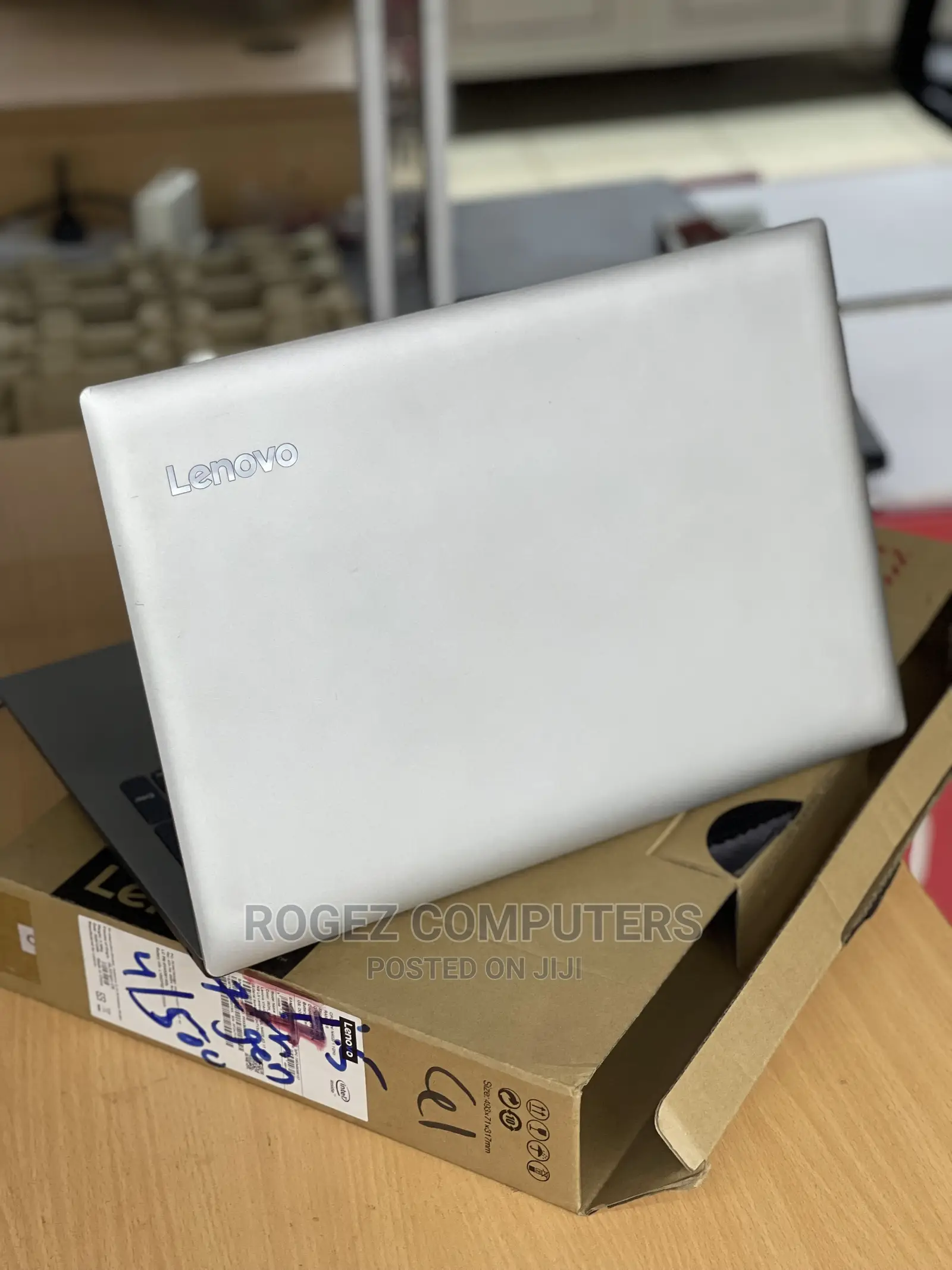 New Laptop Lenovo IdeaPad 330C 8GB Intel Core I5 HDD 1T
