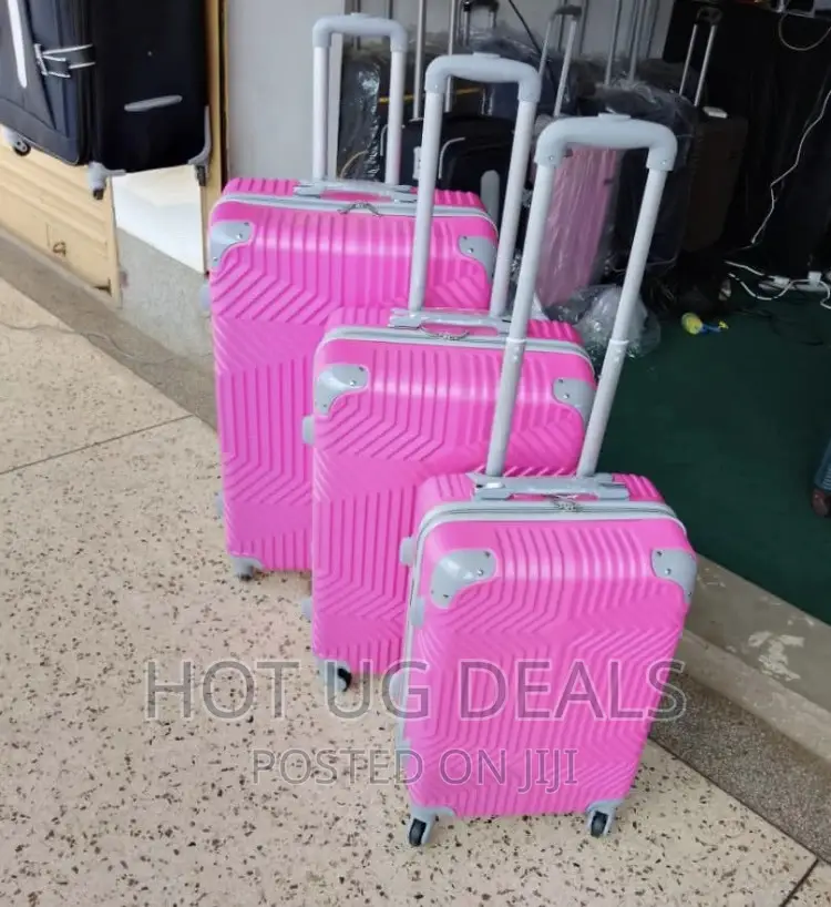 4-Wheel Spinner Plastic Travel Suitcase (Large, Medium- Pink