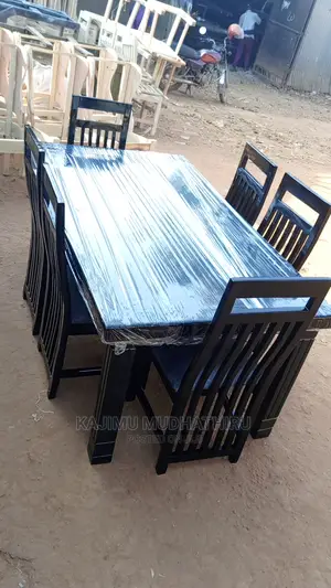 Dinning Table 6seaters