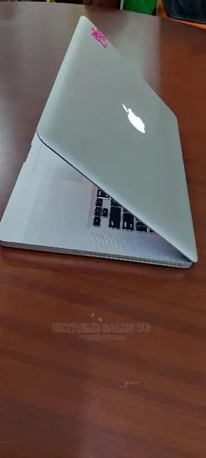Laptop Apple MacBook Pro 2010 4GB Intel Core I5 HDD 320GB
