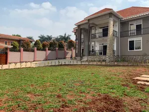 6bdrm Duplex in Kololo Property, Wakiso / Wakiso for sale