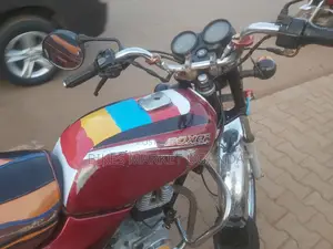 Bajaj Boxer 100 2018 Red
