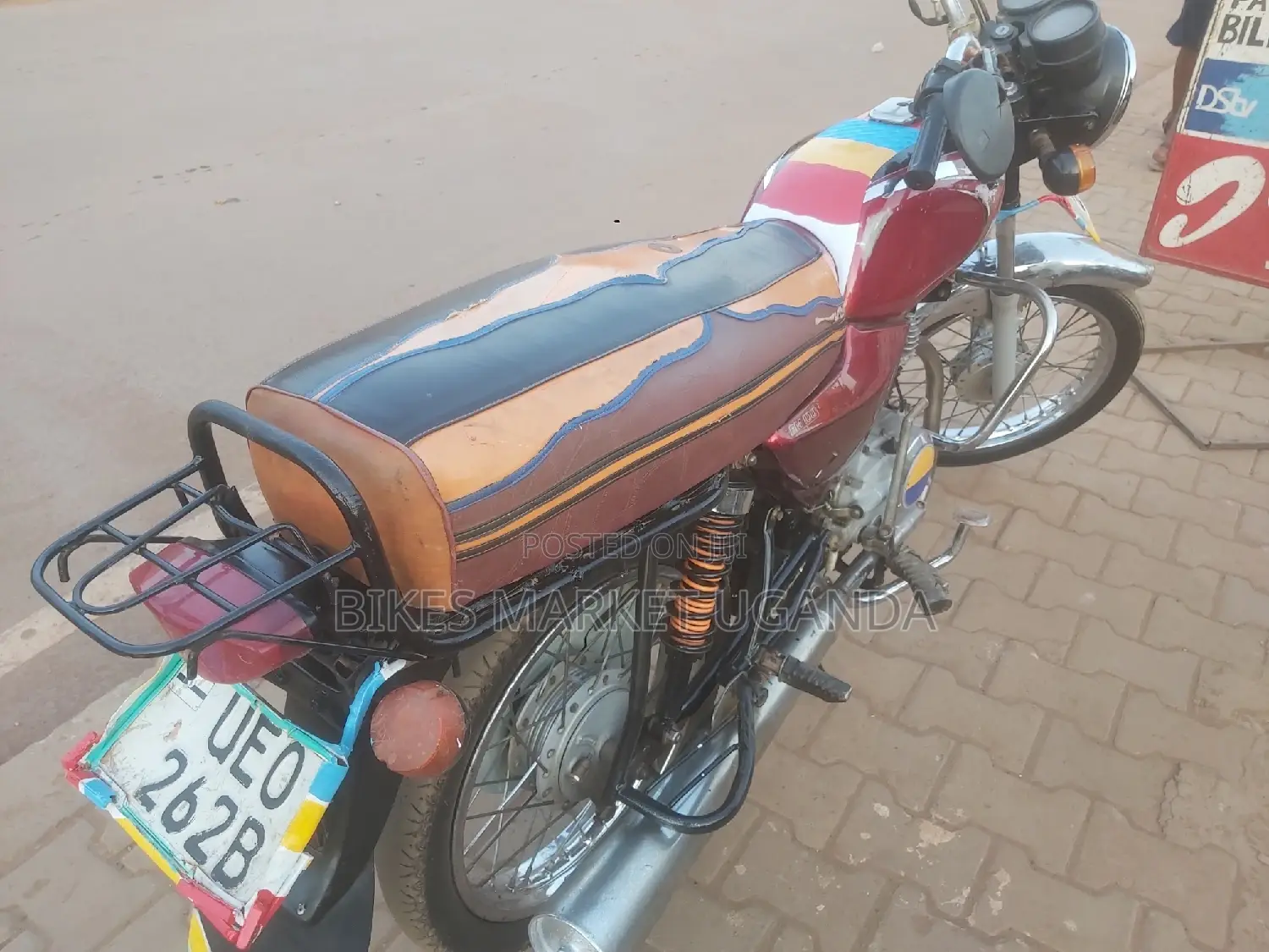 Bajaj Boxer 100 2018 Red