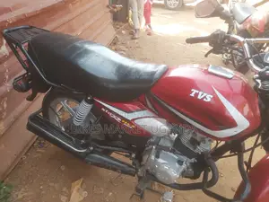 TVS HLX 125 2022 Red