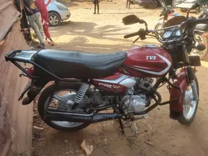 TVS HLX 125 2022 Red