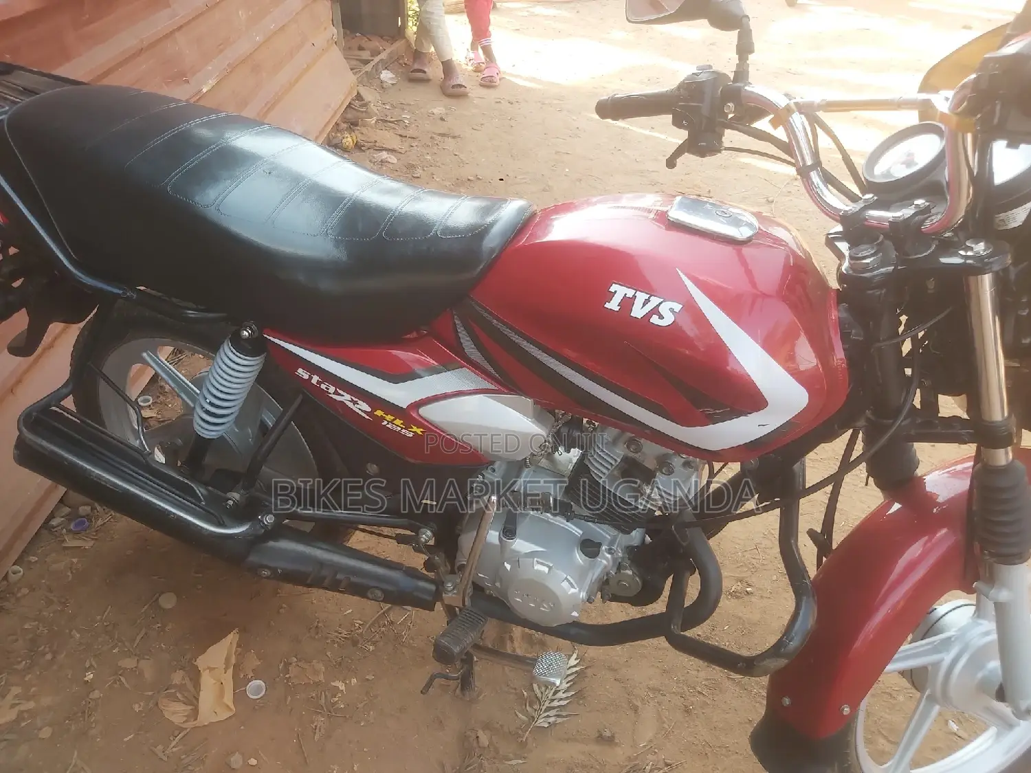 TVS HLX 125 2022 Red