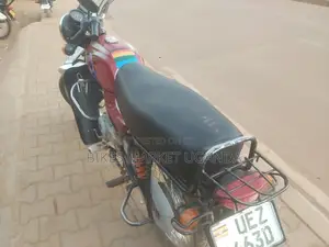 Bajaj Boxer 100 2018 Red