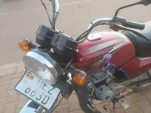 Bajaj Boxer 100 2018 Red