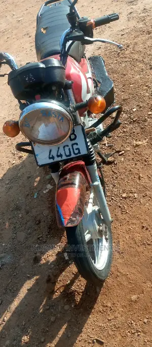 TVS HLX 125 2018 Red