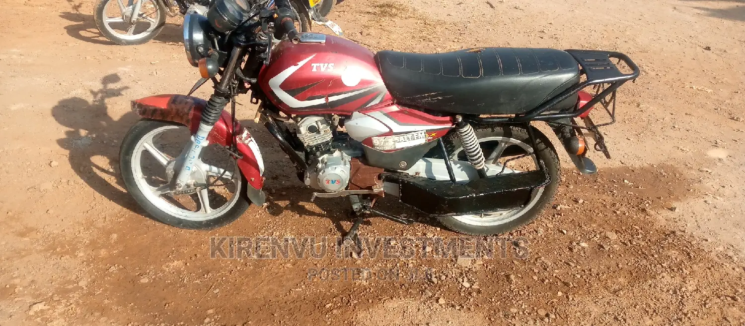 TVS HLX 125 2018 Red
