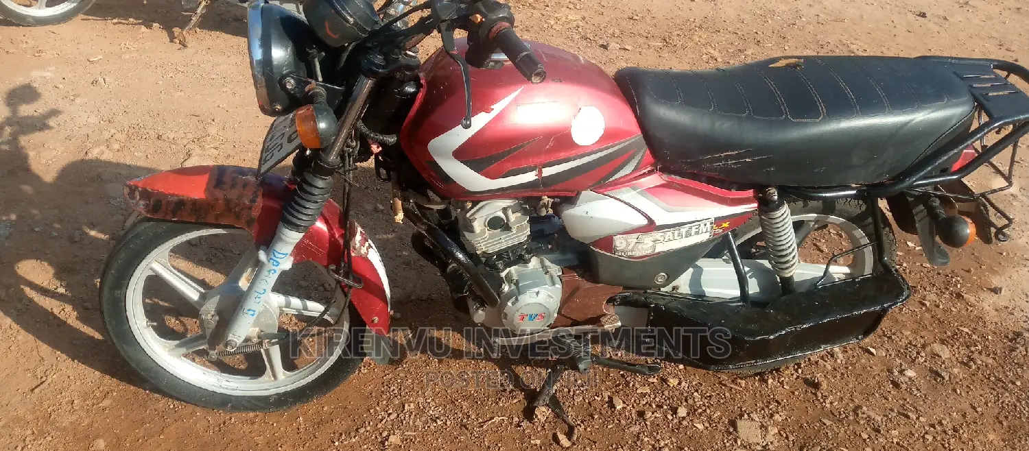 TVS HLX 125 2018 Red