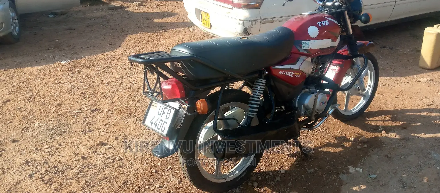 TVS HLX 125 2018 Red